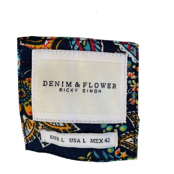 Striped Short Sleeve Button Up - Picture 5 of 5